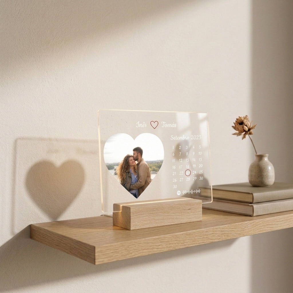 Placa c/ Foto em Coração + Calendário